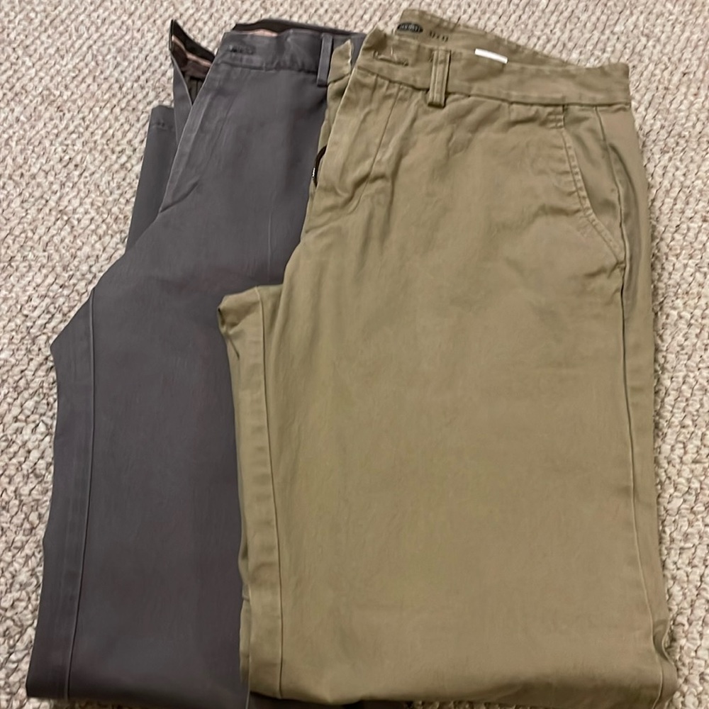 Gray Haggar & Old Navy 32x32 dress pants bundle